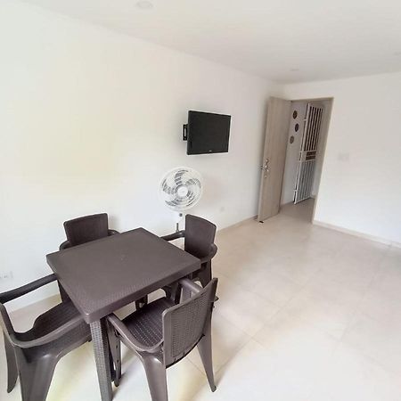 Apartamento Nuevo A Una Cuadra Del Rodadero Гайра Экстерьер фото