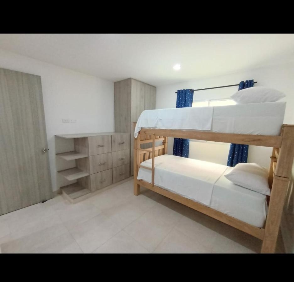 Apartamento Nuevo A Una Cuadra Del Rodadero Гайра Экстерьер фото