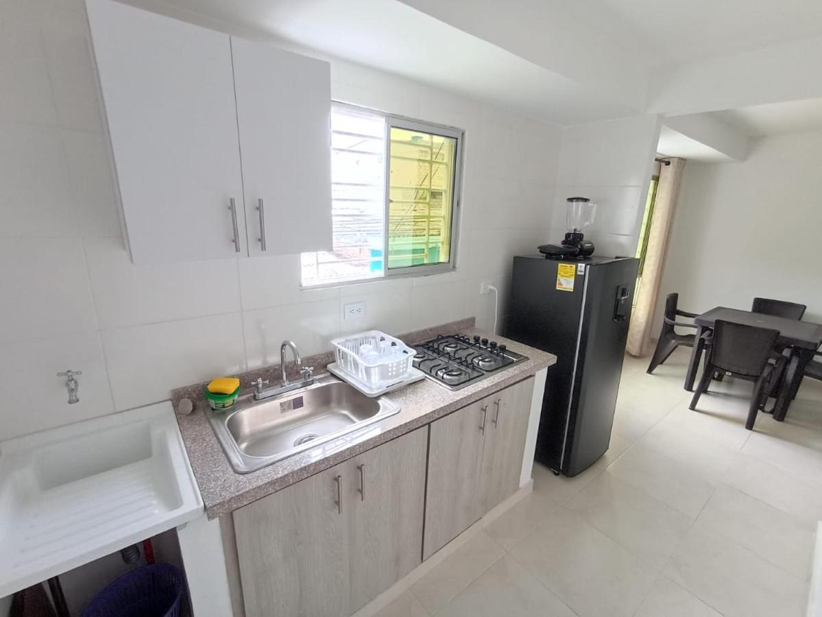 Apartamento Nuevo A Una Cuadra Del Rodadero Гайра Экстерьер фото